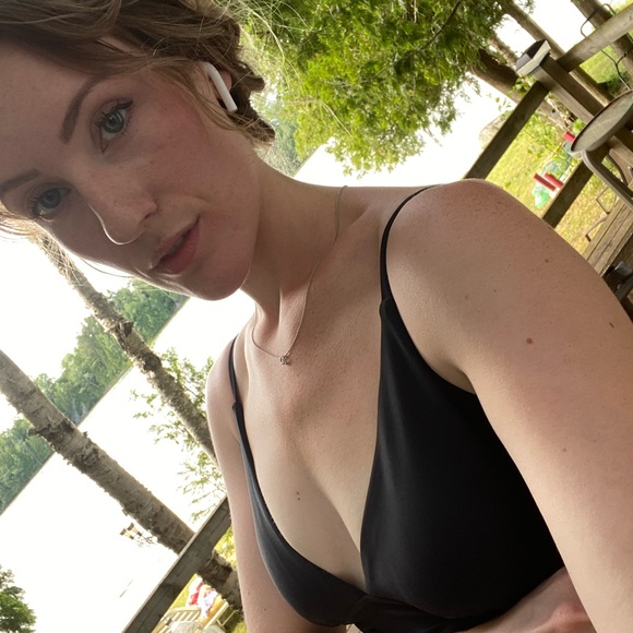 Meet your Posher, Alannah - Picture 1 of 1